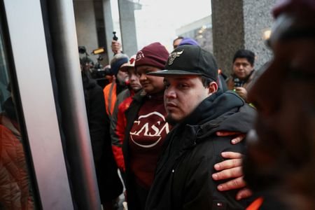 tagreuters.com2025binary_LYNXMPELBB0O9-VIEWIMAGE