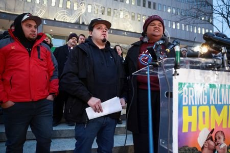 tagreuters.com2025binary_LYNXMPELBB0OA-VIEWIMAGE