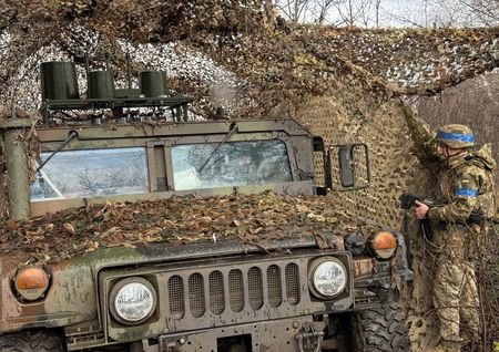 tagreuters.com2025binary_LYNXMPELBB0P2-VIEWIMAGE