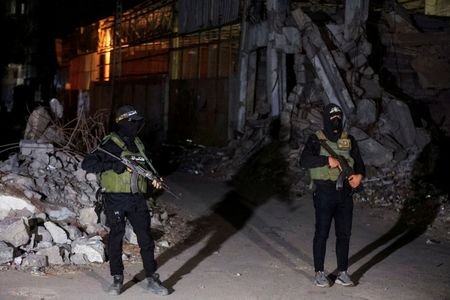 tagreuters.com2025binary_LYNXMPELBB0U6-VIEWIMAGE