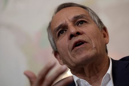 tagreuters.com2025binary_LYNXMPELBB138-VIEWIMAGE