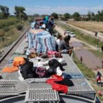 Migrants aboard northbound trains stranded in Fresnillo