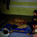 Displaced Palestinians struggle with rising temperature in Gaza