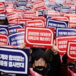 South Korean doctors to hold a mass rally against govt