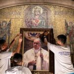 Filipinos pray after death of Pope Francis