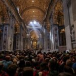 The Wider Image: Thousands line up to pay respect to