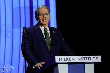 tagreuters.com2025binary_LYNXMPEL4K15G-VIEWIMAGE