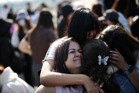 tagreuters.com2025binary_LYNXMPEL5C0I2-VIEWIMAGE