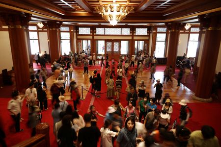 tagreuters.com2025binary_LYNXMPEL5I012-VIEWIMAGE