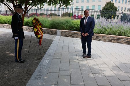 tagreuters.com2025binary_LYNXMPEL6D0YR-VIEWIMAGE