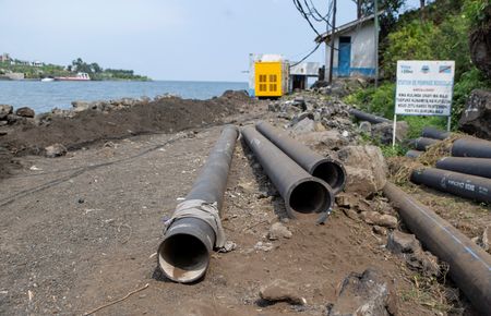 tagreuters.com2025binary_LYNXMPEL6J06A-VIEWIMAGE