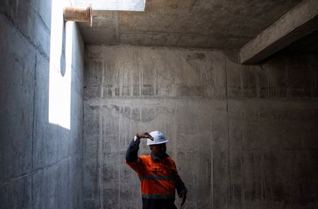 tagreuters.com2025binary_LYNXMPEL6J06E-VIEWIMAGE