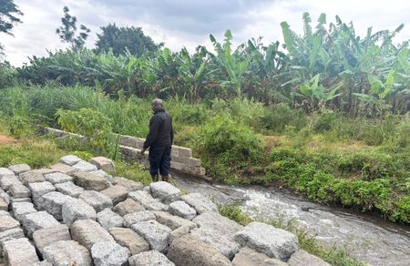 tagreuters.com2025binary_LYNXMPEL6J06F-VIEWIMAGE