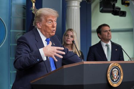 tagreuters.com2025binary_LYNXMPEL6M17H-VIEWIMAGE