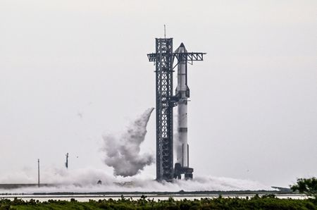 tagreuters.com2025binary_LYNXMPEL7P01L-VIEWIMAGE