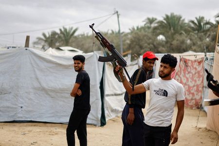 tagreuters.com2025binary_LYNXMPEL9O0A6-VIEWIMAGE