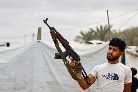 tagreuters.com2025binary_LYNXMPEL9O0A7-VIEWIMAGE