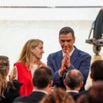 Spain pays tribute to victims of Civil War and Franco