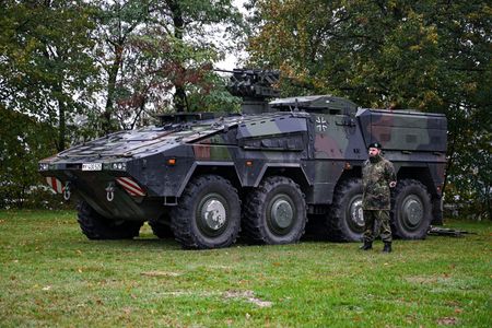 tagreuters.com2025binary_LYNXMPELA01GX-VIEWIMAGE