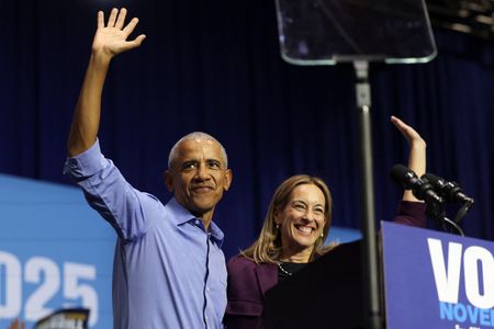 tagreuters.com2025binary_LYNXMPELA100A-VIEWIMAGE