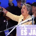 Presidential candidate Jeannette Jara closes campaign in Valparaiso