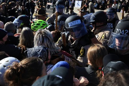 tagreuters.com2025binary_LYNXMPELAD14L-VIEWIMAGE