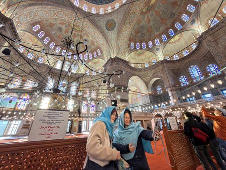 tagreuters.com2025binary_LYNXMPELAO0KF-VIEWIMAGE