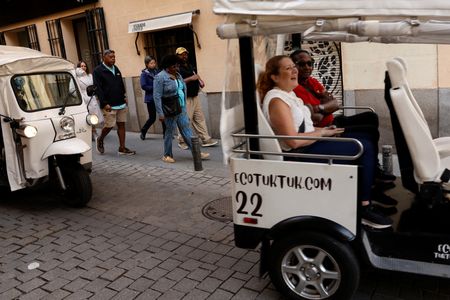 tagreuters.com2025binary_LYNXMPELAQ0CB-VIEWIMAGE