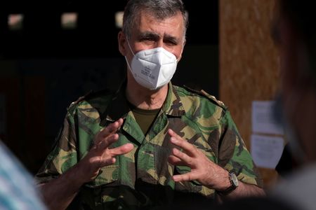 tagreuters.com2025binary_LYNXMPELAR0JN-VIEWIMAGE