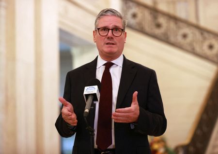 tagreuters.com2025binary_LYNXMPELAR0K3-VIEWIMAGE