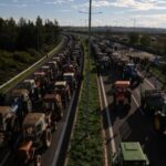 Clashes erupt as Greek farmers protest near Larissa