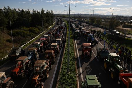 tagreuters.com2025binary_LYNXMPELAT077-VIEWIMAGE