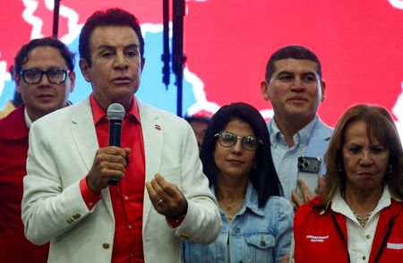 tagreuters.com2025binary_LYNXMPELB103U-VIEWIMAGE