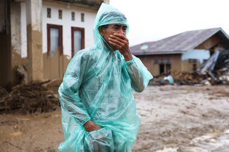 tagreuters.com2025binary_LYNXMPELB10DP-VIEWIMAGE