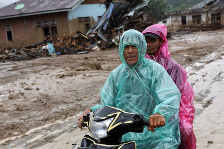 tagreuters.com2025binary_LYNXMPELB10DQ-VIEWIMAGE