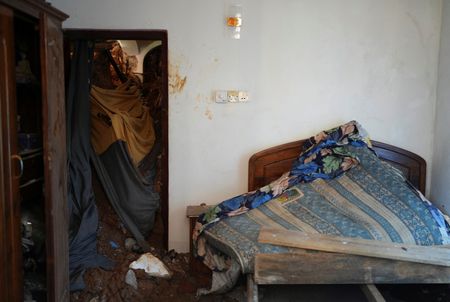 tagreuters.com2025binary_LYNXMPELB10EV-VIEWIMAGE