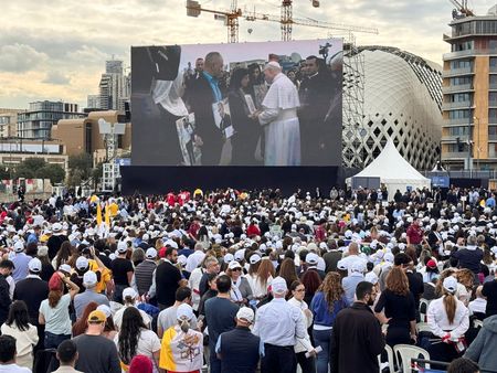 tagreuters.com2025binary_LYNXMPELB10PI-VIEWIMAGE