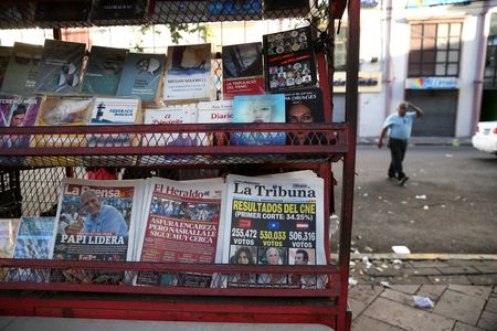 tagreuters.com2025binary_LYNXMPELB10RS-VIEWIMAGE