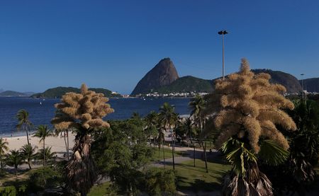 tagreuters.com2025binary_LYNXMPELB119L-VIEWIMAGE