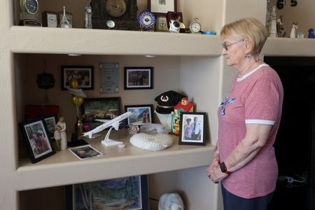 tagreuters.com2025binary_LYNXMPELB20EE-VIEWIMAGE