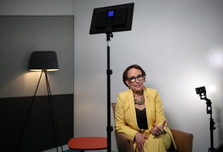 tagreuters.com2025binary_LYNXMPELB20NK-VIEWIMAGE