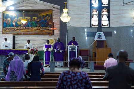 tagreuters.com2025binary_LYNXMPELB408J-VIEWIMAGE