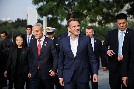 tagreuters.com2025binary_LYNXMPELB40F6-VIEWIMAGE