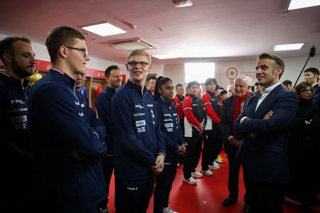 tagreuters.com2025binary_LYNXMPELB40J9-VIEWIMAGE