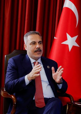 tagreuters.com2025binary_LYNXMPELB507V-VIEWIMAGE