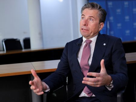 tagreuters.com2025binary_LYNXMPELB707R-VIEWIMAGE