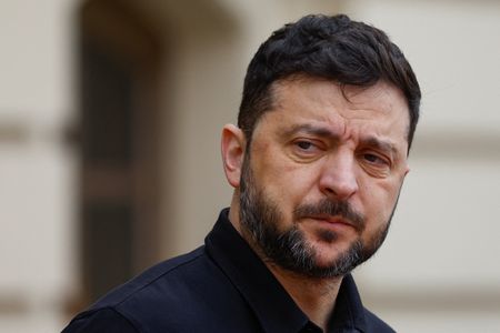 tagreuters.com2025binary_LYNXMPELB70ED-VIEWIMAGE