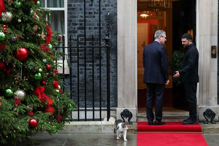 tagreuters.com2025binary_LYNXMPELB70Q5-VIEWIMAGE