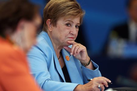 tagreuters.com2025binary_LYNXMPELB8048-VIEWIMAGE