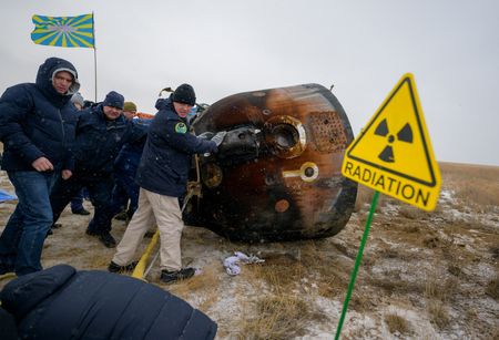 tagreuters.com2025binary_LYNXMPELB80A0-VIEWIMAGE